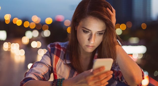 Visuel Enfance et Partage salue la création de ce nouvel outil à destination des enfants et des adolescents en danger .